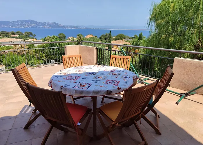 Maison Presqu'ile De Giens * 耶尔